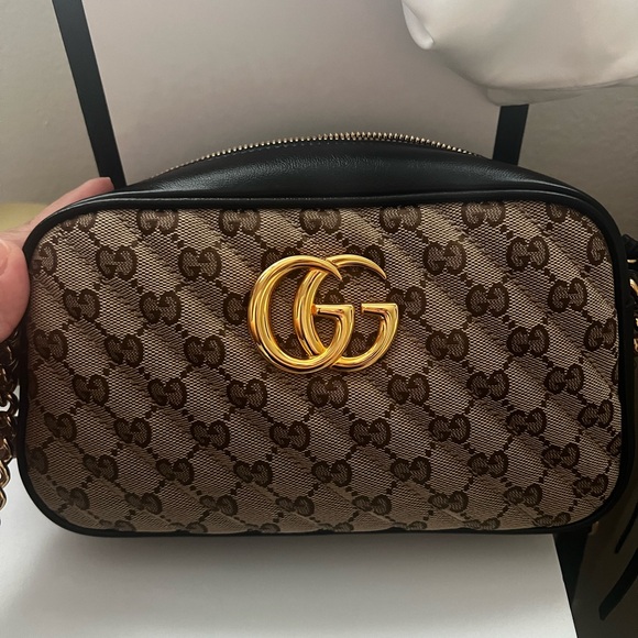 Gucci Handbags - Gucci GG Small Marmont shoulder bag